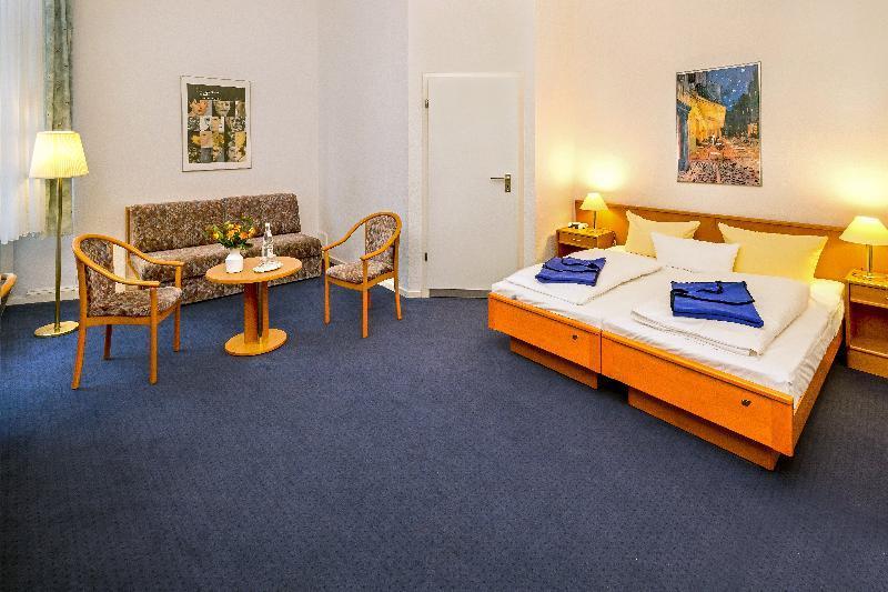 Amc - Schoeneberg 3* Berlim